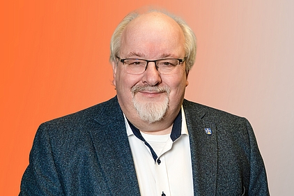 Dr. Claudius Moseler Dr. Claudius Moseler